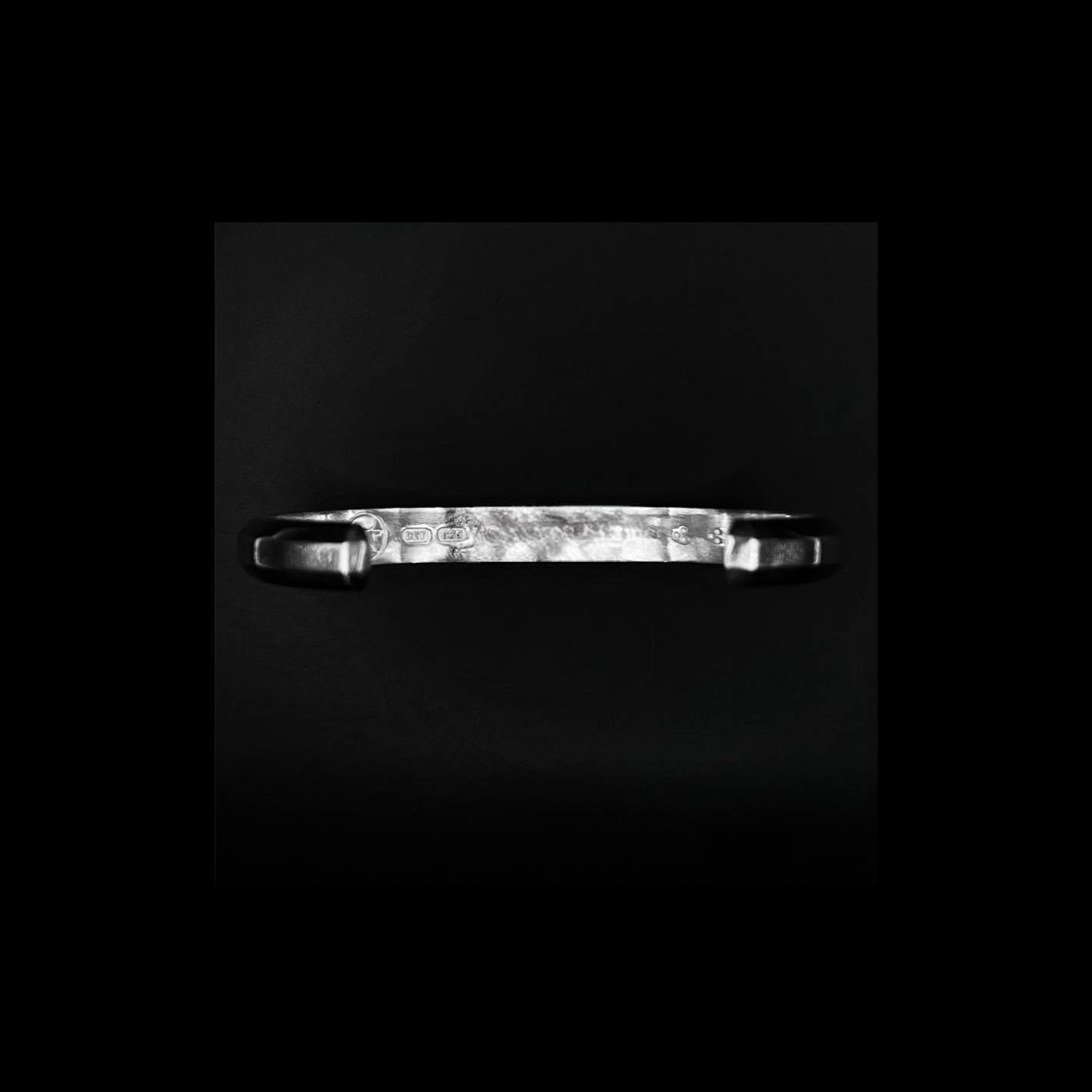 Simple Cuff Bracelet